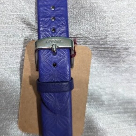 Fossil Spare Watch Strap Blue Leather with Embossed Flower/Starbursts - Picture 1 of 3
